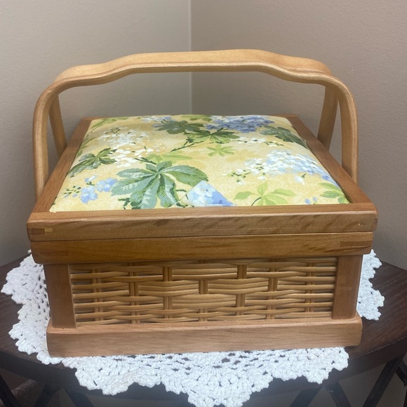 Vintage Woven Wood Sewing Trinket Box